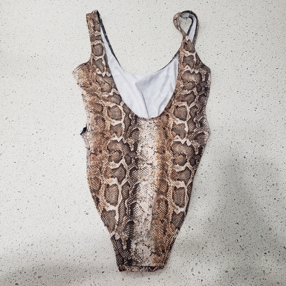 True religion python print bodysuit xs nwt - Picture 6 of 6